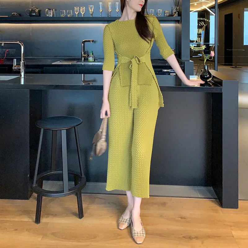 

Miyake Pleated Elegant Suit Women's 2023 Spring Summer Solid Top&Pants Korean Style Temperament Free Size Slim 2 Pcs Set