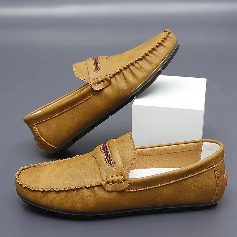 

Men's Shoes 2024 New Summer Slip-on Moccasins Soft Bottom Black High-End Spring and Autumn Loafers