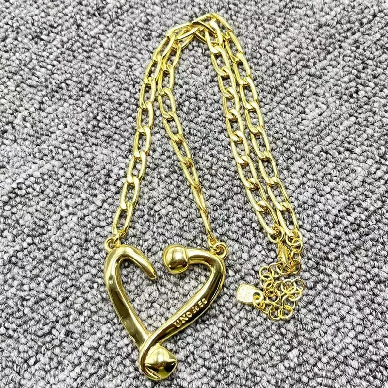 

2023 Fashion UNOde50 Electroplated 925 Simple Irregular Heart Necklace Women's Holiday Gift