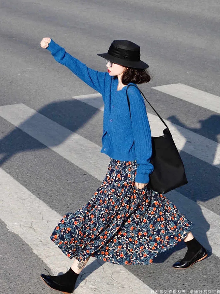 

2023 Popular Women's Dress Large Blue Flower Fragmented Flower Half length Dress Lazy Style High Waist Elastic High Street Versa