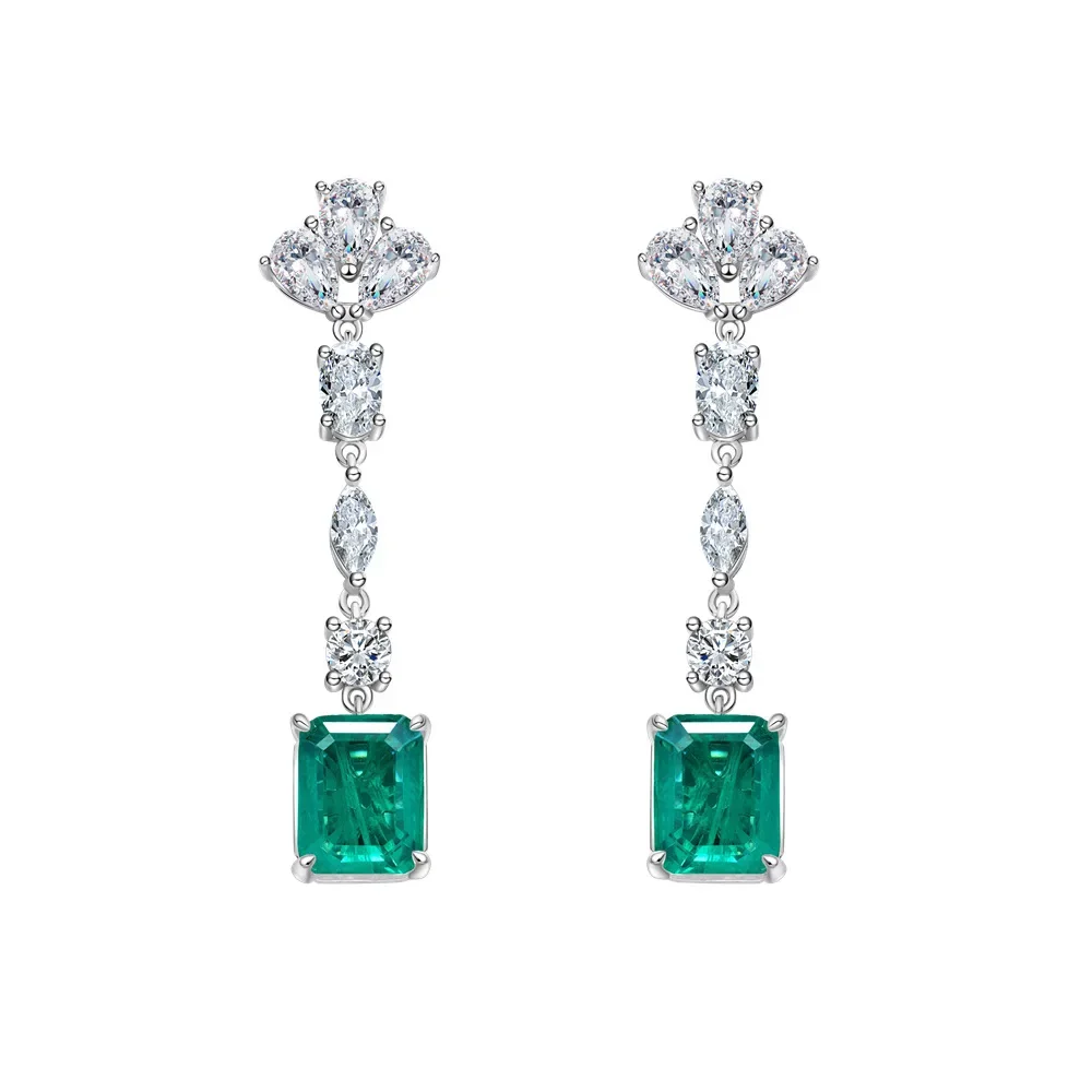 

2023 New 8 * 10mm Simulated Emerald Earrings Pure Silver Earrings Earrings Small and Versatile, Minimalist and Fashionable