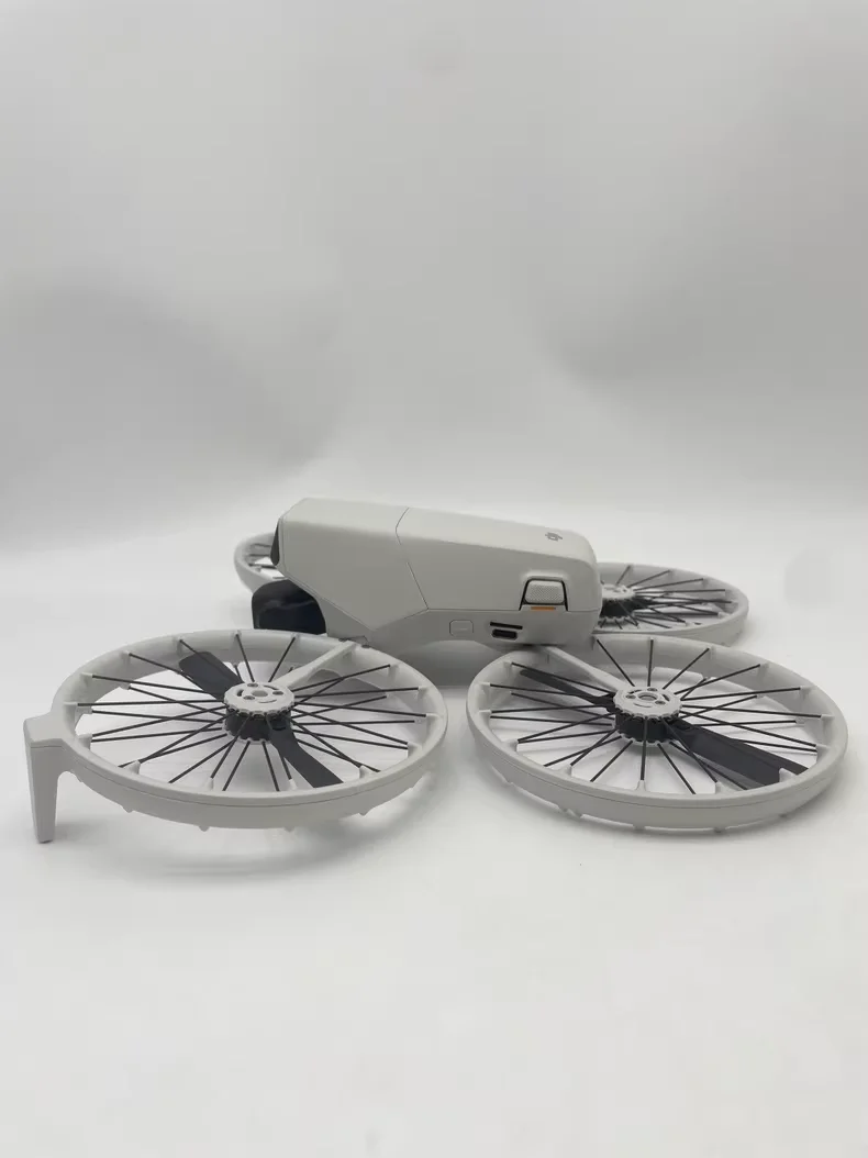 Drone professionnel Flip RC-N3/RC2 4K HDR 31min dans sa mallette de transport