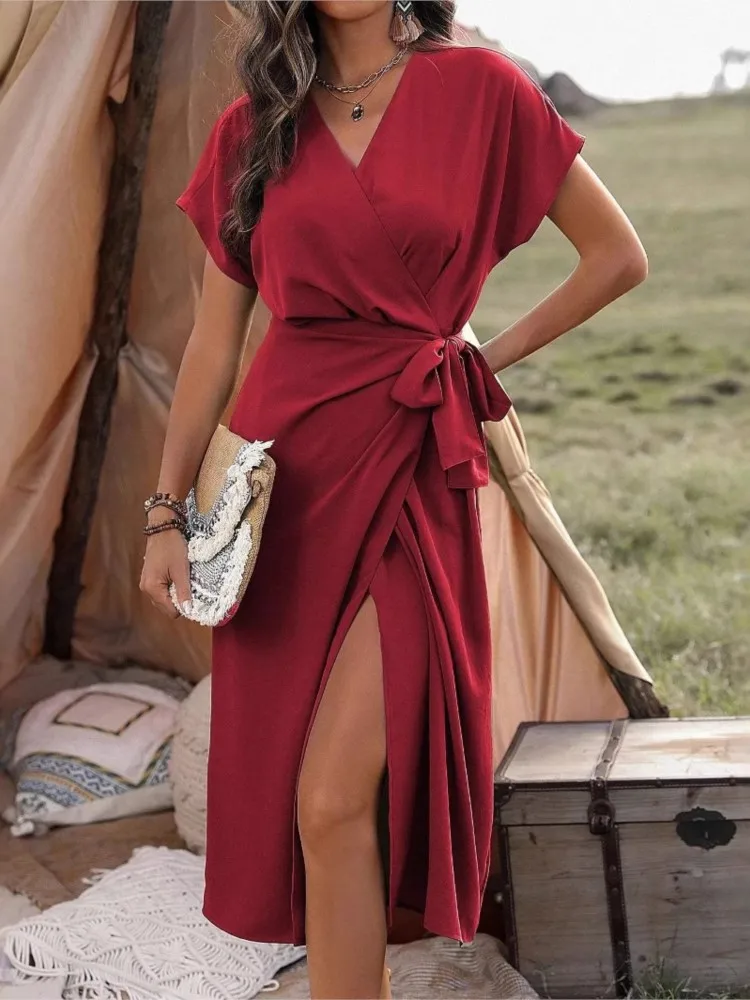 New summer women's mood of movement elegant simple...