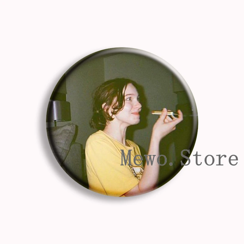 Flower Brooch Brooch Myer Emma Myers Aesthetic Soft Button Pin Hot Singer  Brooches Badge Bag Accessories