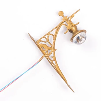 5 pezzi Mini modelli di luce da giardino Mini modelli di lampade da parete per case Simulazione Lampada da parete Miniature Tavolo con sabbia Materiali fai da te Micro paesaggio 1