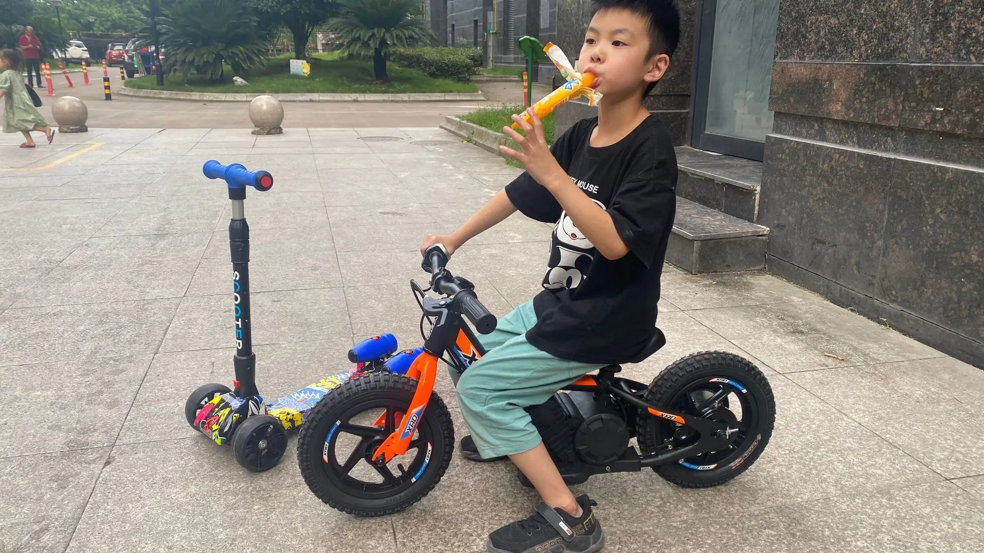 kids balance bike 1.jpg