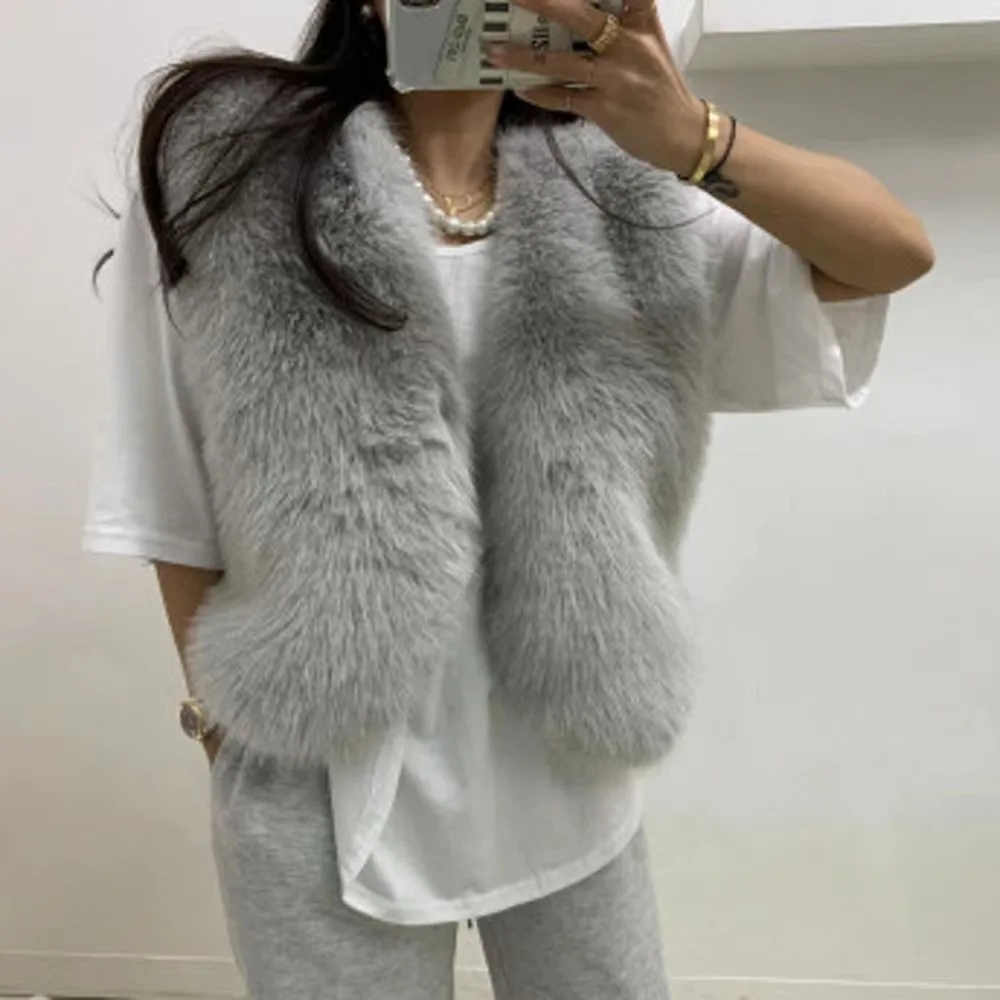 

Korea's New Winter Fashion Imitation Fox Fur Short Section Vest Women's Hair Undershirt Jacket Temperament Leisure Simple