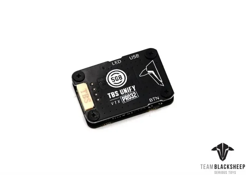 Câble MMCX et antenne inclus avec l'émetteur vidéo FPV haute performance TBS UNIFY PRO32 HV.