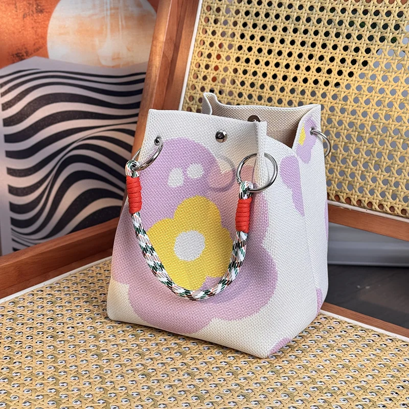 Borsa tote in tessuto grande Capaci Borsa dal design semplice e versatile per donna 2025 Nuova borsa lavorata a maglia con fiore scavato - immagine 4