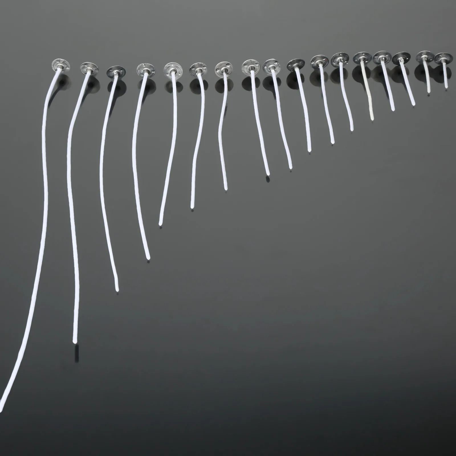100Pcs Diameter-2mm Length 2.5-30cm Candle Wicks Cotton Core Pre Waxed with Sustainers for Candle DIY Making 17 Sizes Choose