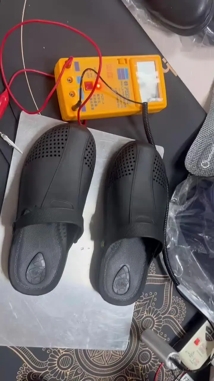 earthinglife Grounding Clogs with Adjustable Strap Super Soft Graphene Improved Rubber Base Footwear for Men Women, White