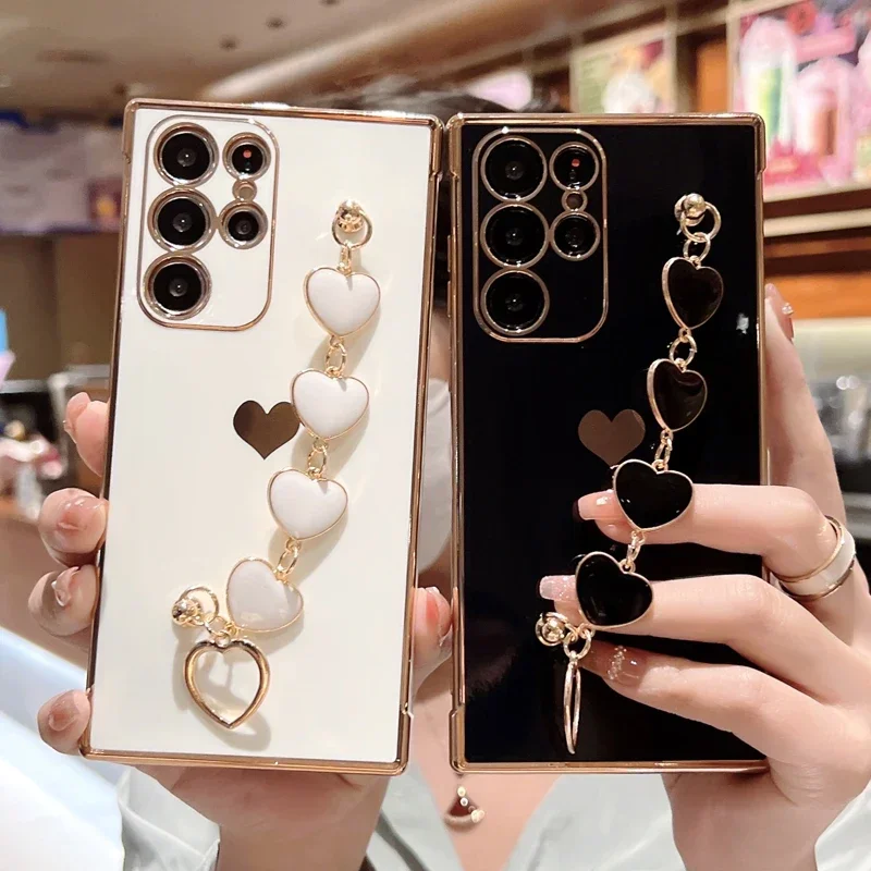 

Plating Silicone Love Heart Bracelet Case For Samsung Galaxy S24 S23 S22 S21 Ultra Plus A52 A53 A54 S 24 23 22 21 5G Soft Covers