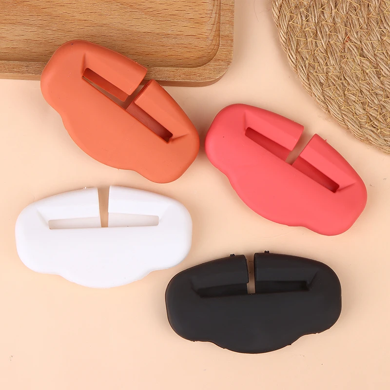 2Pcs Silicone Seat Belt Buckle Cover Anti-Scratch Rubber Car Seat Buckle Protector Clip Protection Cover Universal For SUV Sedan