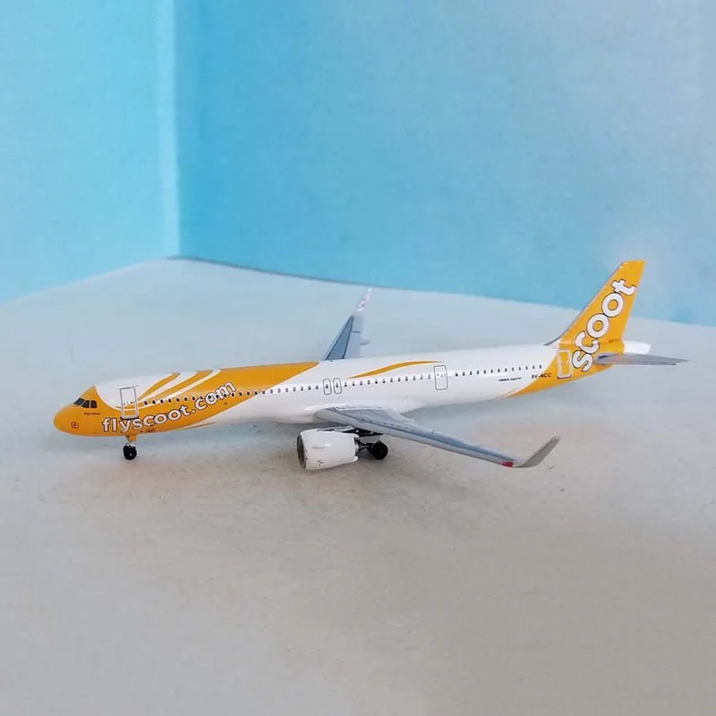 

Отлитый под давлением 1:400 AC411303 Scoot A320neo 9V-NCC модель самолета для взрослых фанатов коллекционные сувенирные подарки