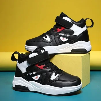 2025 Scarpe da ginnastica per bambini autunnali Scarpe da ragazzo Scarpe da skateboard alte per ragazze Scarpe da tennis sportive da passeggio per bambini Scarpe da bambino per bambini