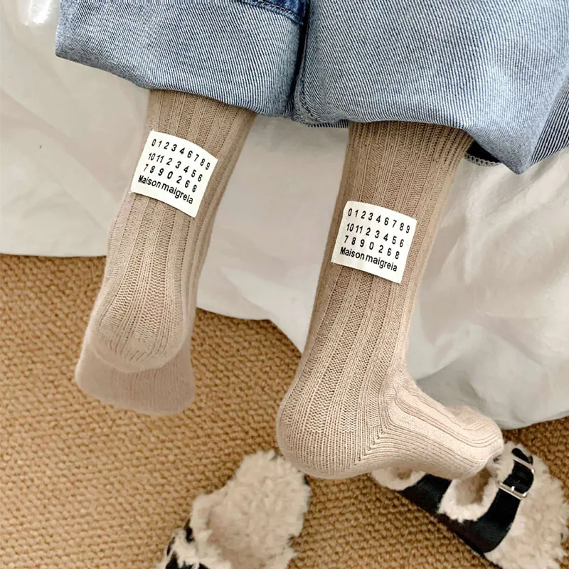 

Носки мужские и женские длинные, модные тканевые носки-скейтборды с номерами, повседневные спортивные хлопковые носки средней длины для скейтборда, Осень-зима