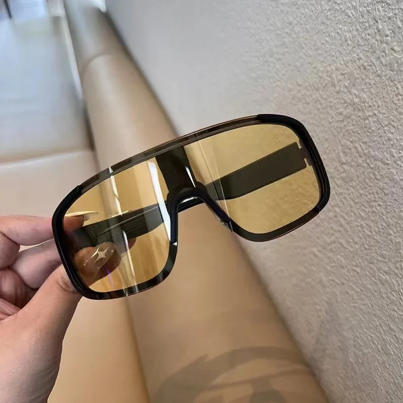 Cycling Sunglasses for Men & Women - Retro-Reflective Lens, Windproof Sport Glasses for Road Riding, UV Protection