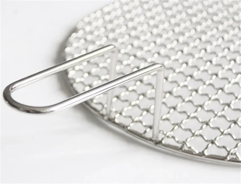 304 stainless steel round Korean barbecue net baking tray roasted steel mesh BBQ grill charcoal Japanese BBQ net with handle