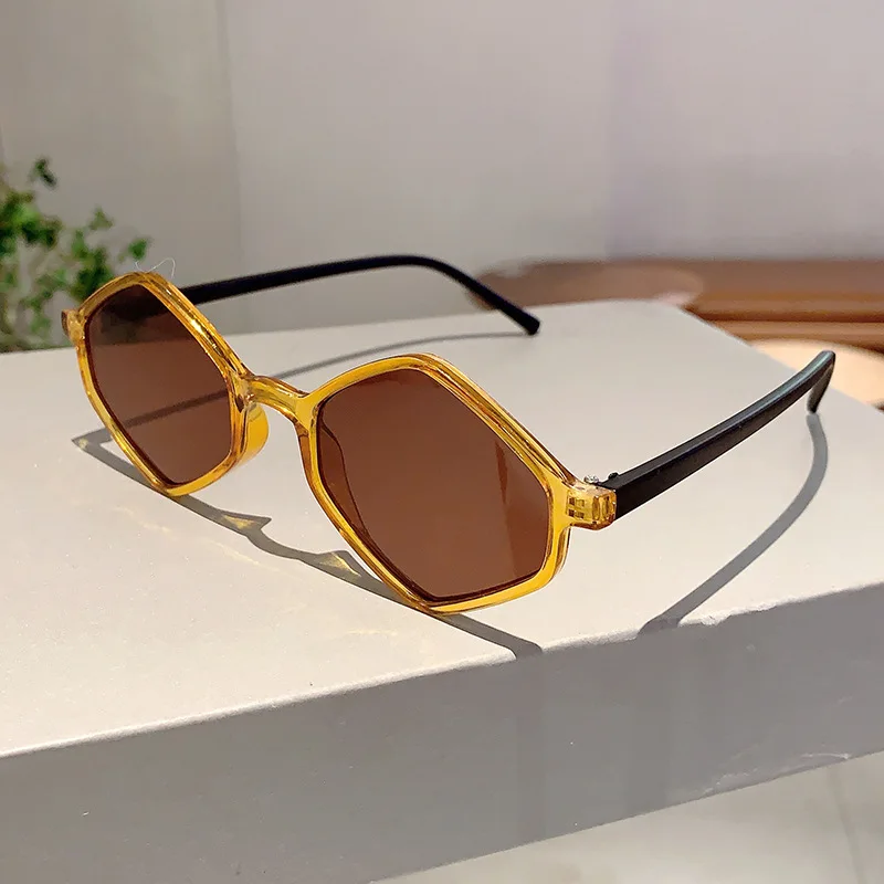 Punk Sunglasses Women Brand Designer Y2k Small Square Steampunk Sun Glasses Men Plastic Frame Diamond Shape Driving Eyewear