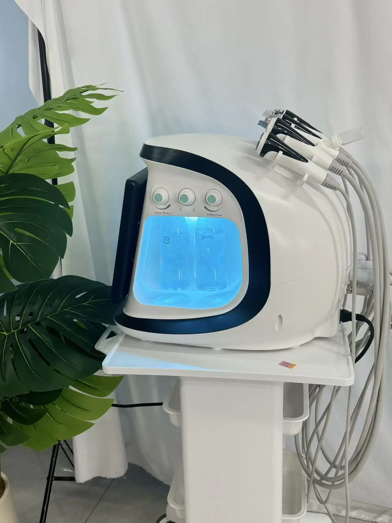 7-in-1 Sauerstoff-Peeling-Gesichtspflegegerät für Tiefenreinigung, Straffung und Aufhellung, Multifunktionsgerät – Detail 3