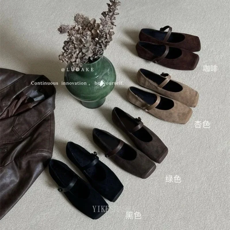 

New Spring Fashion Square Toe Women Flat Shoes Shallow Slip on Ladies Mary Jane Shoes Soft Suede Casual Outdoor Shoes
