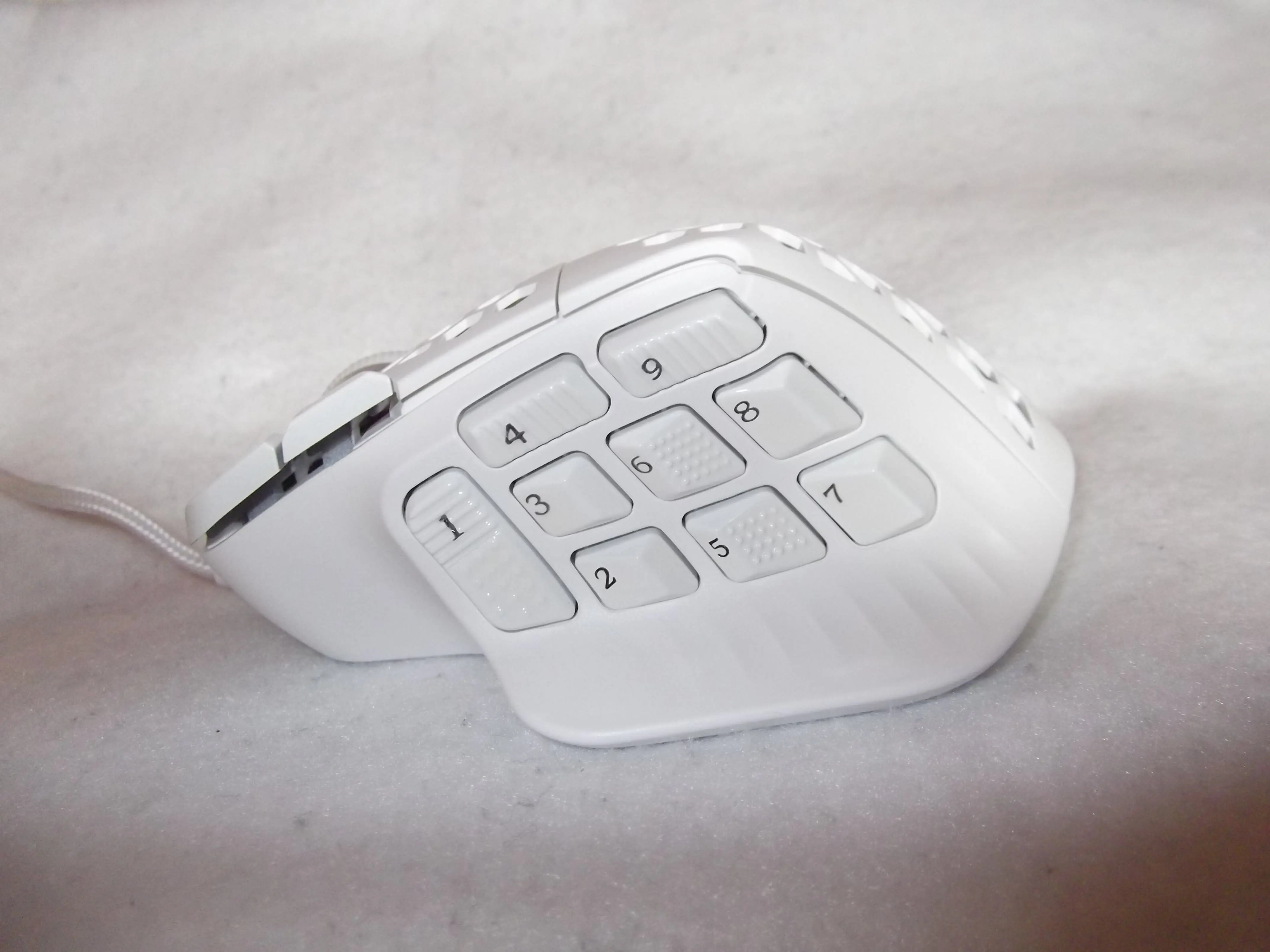 SOLAKAKA SM809 Wired RGB Gaming Mouse 22800 DPI MMO photo review