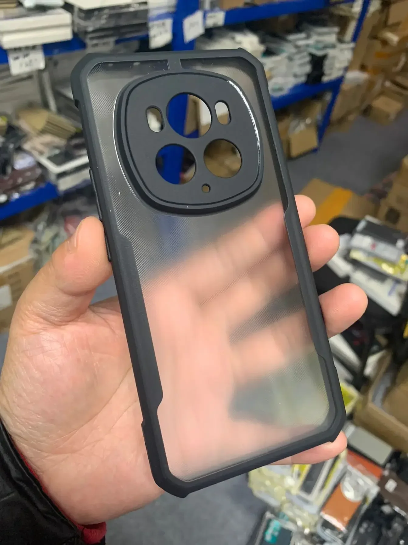 For Honor Magic 6 Pro Case - Shockproof Transparent Matte Cover with Airbag Protection and Laser Pattern Design