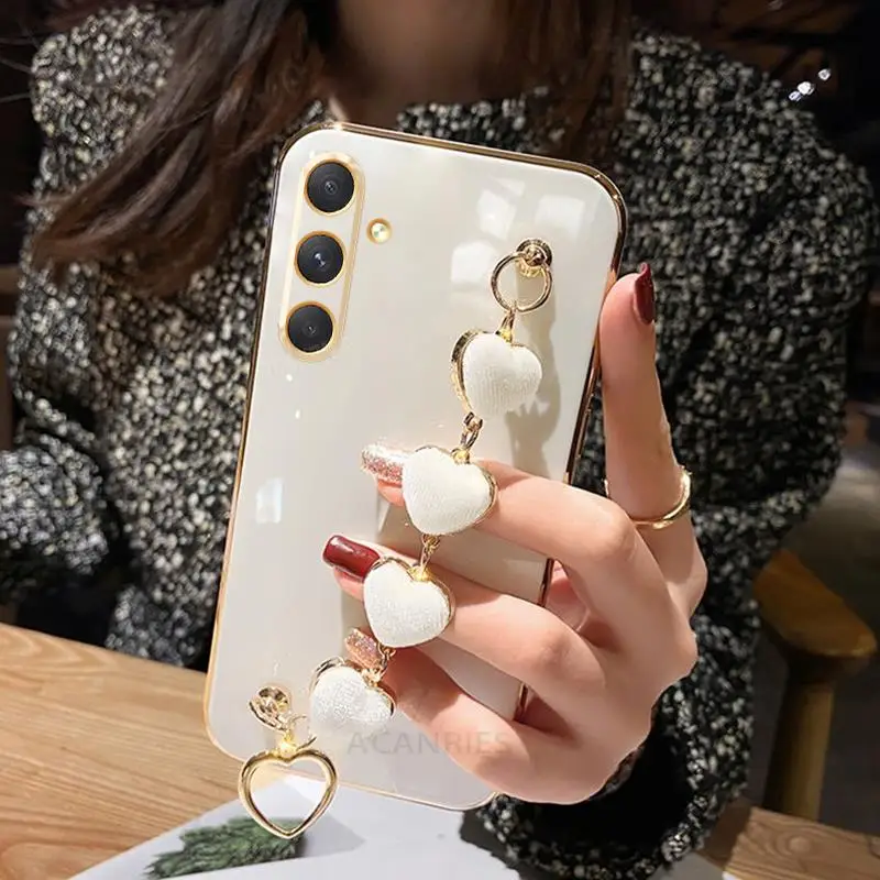 Elegant Love Heart Bracelet Plating Case - Luxury Chain Cover