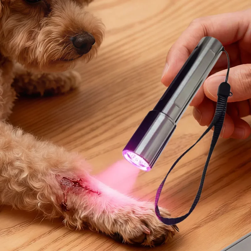 Wireless Rechargeable Infrared LED Flashlight for Convenient Pain Relief & Acne Treatment at Home