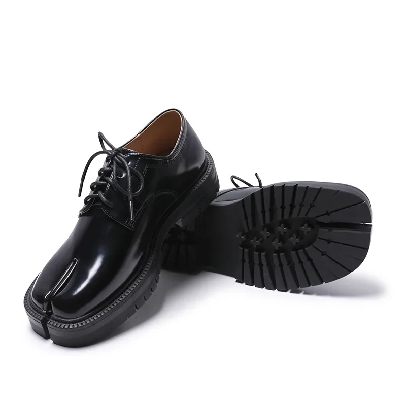 

New Style Tabi Toe Men's Leather Loafers Shoes Dark Green Black Mixed Color Slip On Square Heel Male Casual Single Shoes