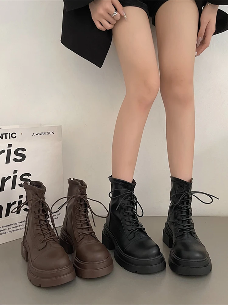 

Женские резиновые ботинки на молнии с круглым носком, роскошные дизайнерские ботинки для дождя, модные женские ботинки средней высоты для верховой езды, В Стиле Лолита, осень 2023