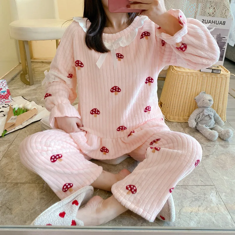 Princess Style Print Warm Pajamas Winter Lace Lapel Collar Long-Sleeved Pullover Top With Pants Two-piece Women Home Sleepwear ladies winter new fake two piece korean lace collar long sleeved sweater and velvet harem casual pants two piece suit