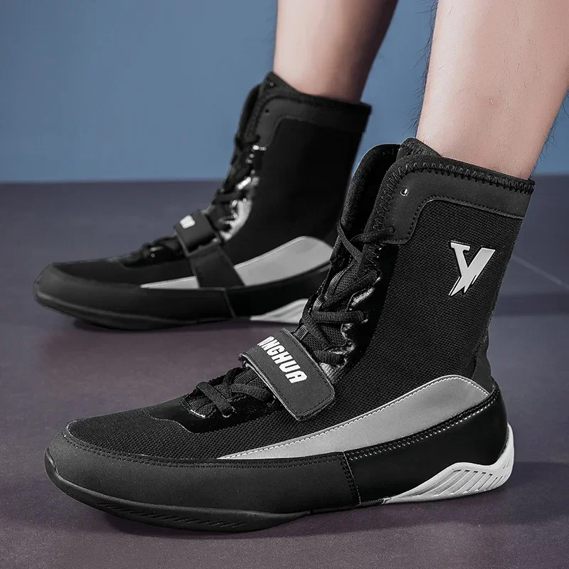 New Men's Fashionable Leather Wrestling Shoes Breathable Heat Dissipation Anti Slip Durable Casual Sports Shoes Boxing
