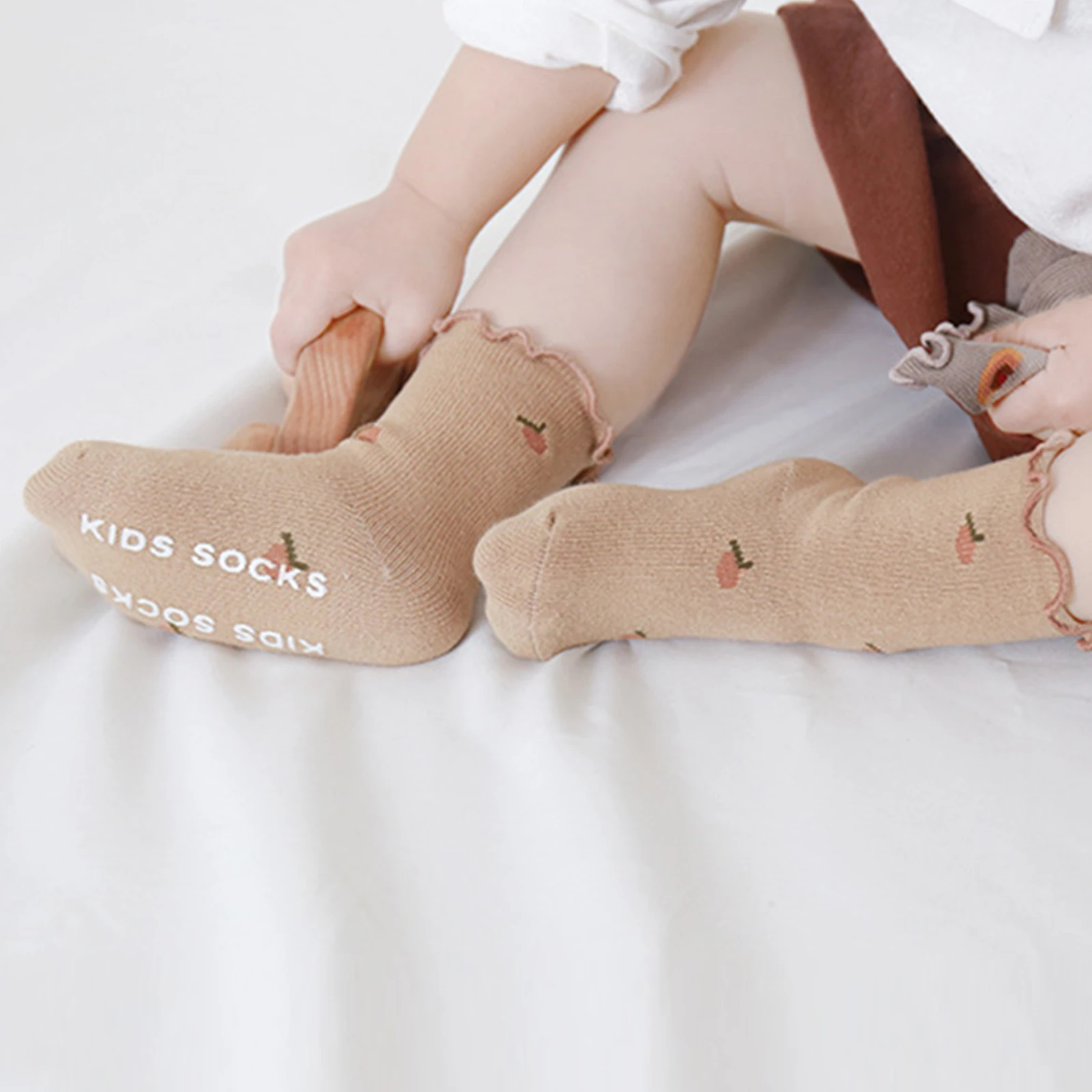 

Детские хлопковые носки с цветочной вышивкой, до колена