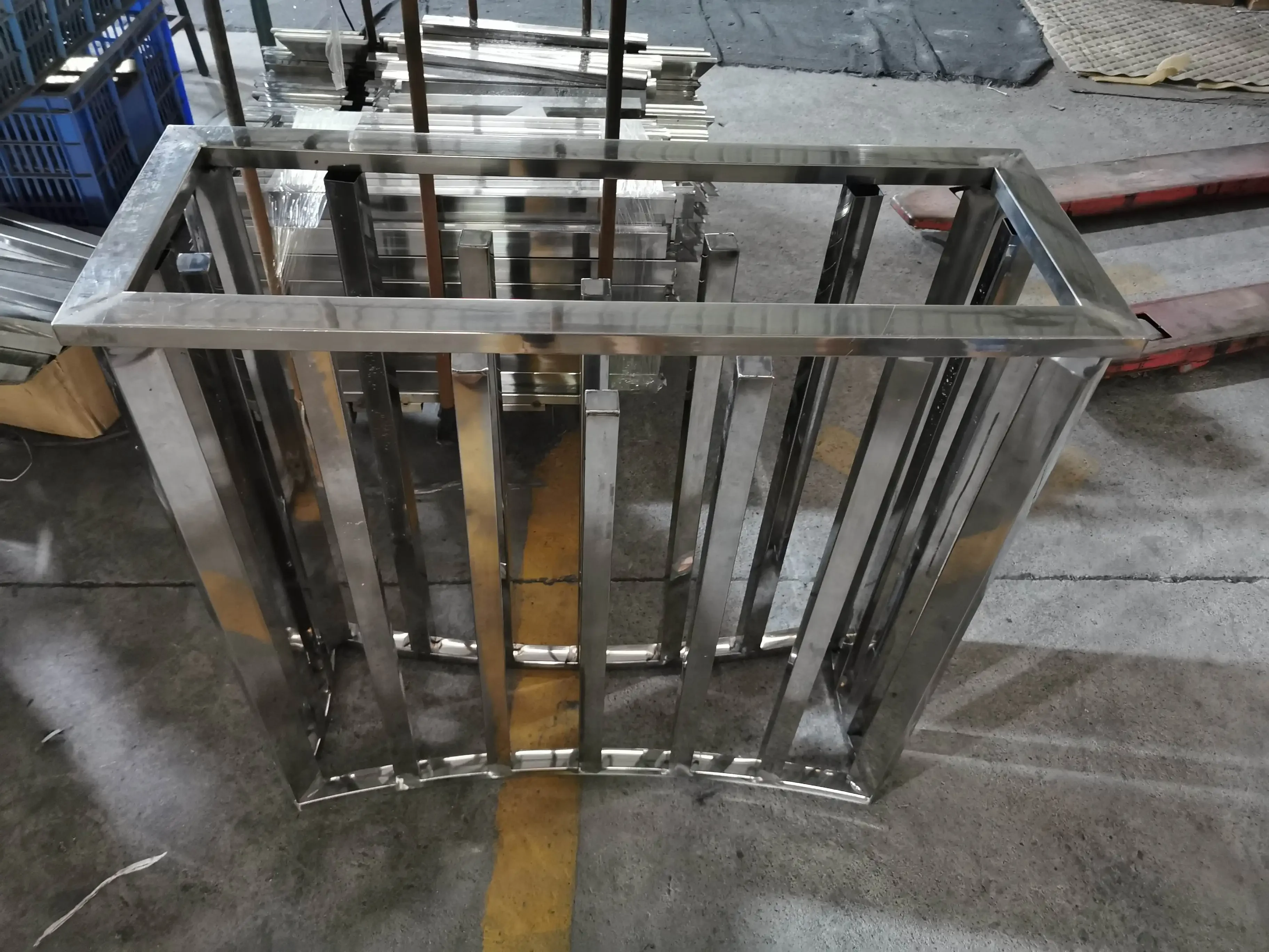 거실 가구 복도 거울 금 대리석 콘솔 테이블 디럭스 콘솔 테이블 거울이 있는 현대 콘솔 테이블