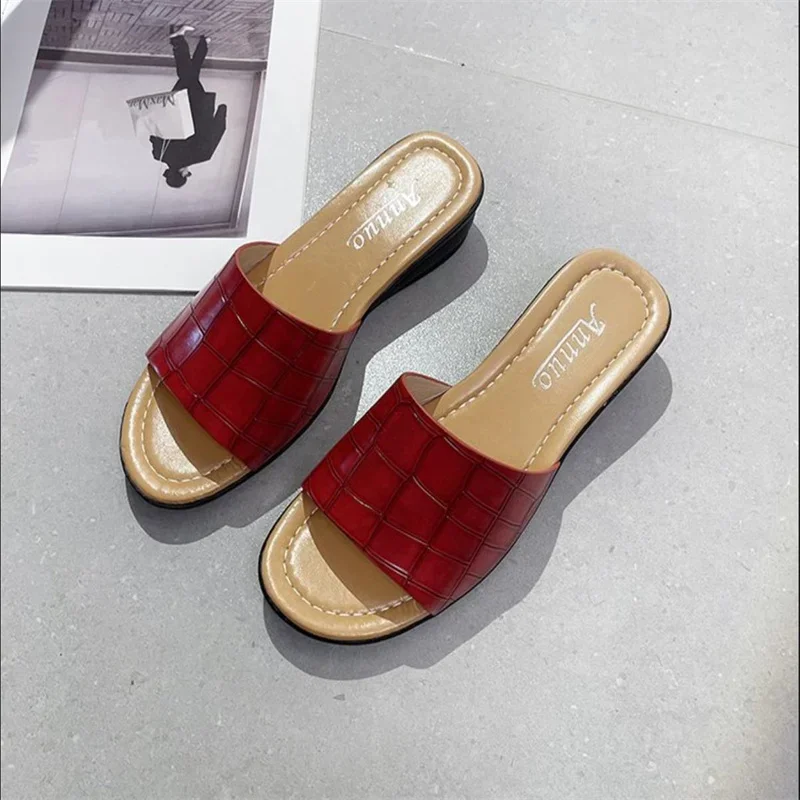 Female slippers 2023 Spring/Summer New European and American Wind Fish Mouth Slope Heel Outward Wear Open Toe Cool Slippers