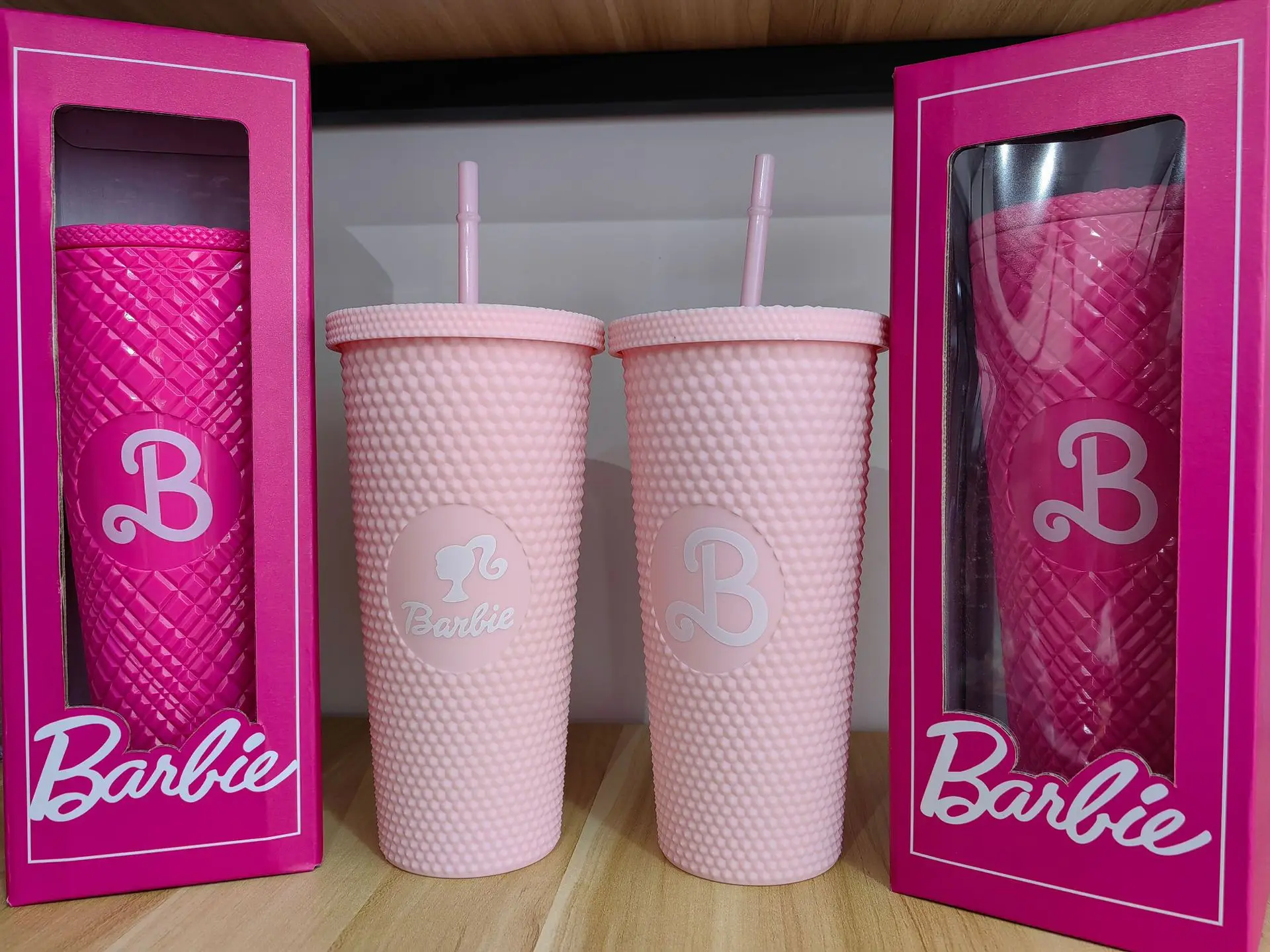 2024 New Barbie Pink Plastic Straw Mug Tumbler