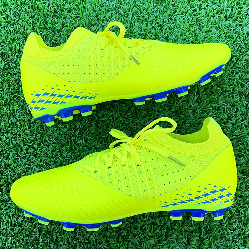 Men Soccer Shoes Football Boots Ultra-light Non-slip Long Spikes Outdoor Professional Cleats Grass Sports Shoes Match Sneakers football shoes