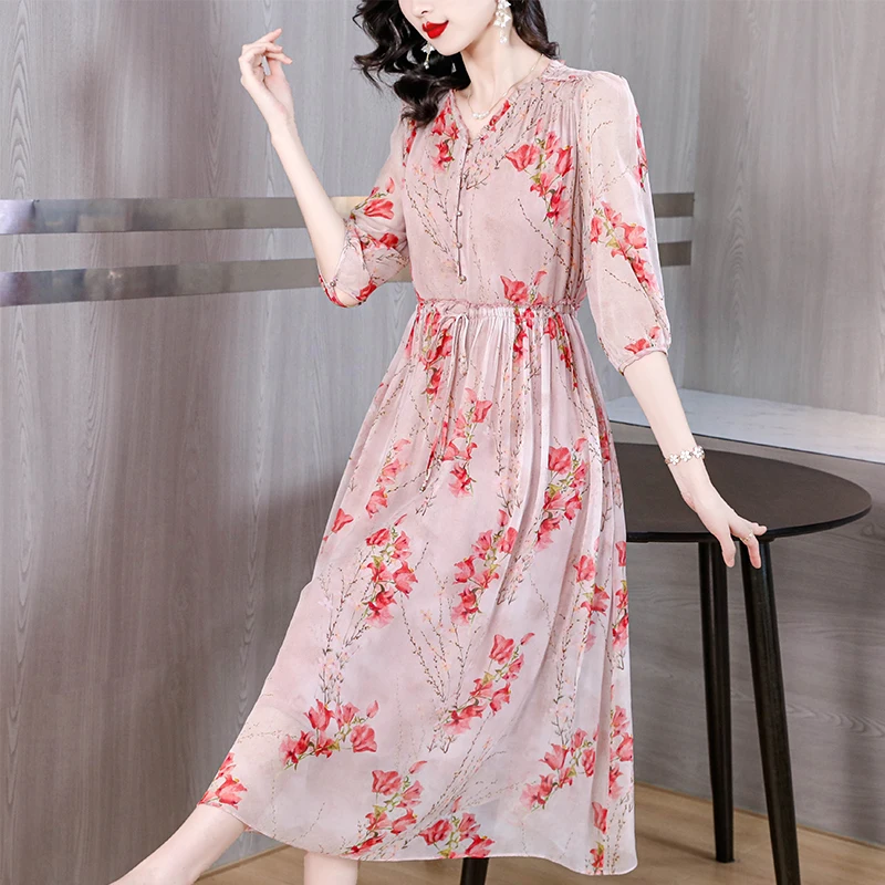 

Silk dress Summer 2023 new gentle wind French V-neck waist skirt foreign air age reduction mulberry silk floral skirt