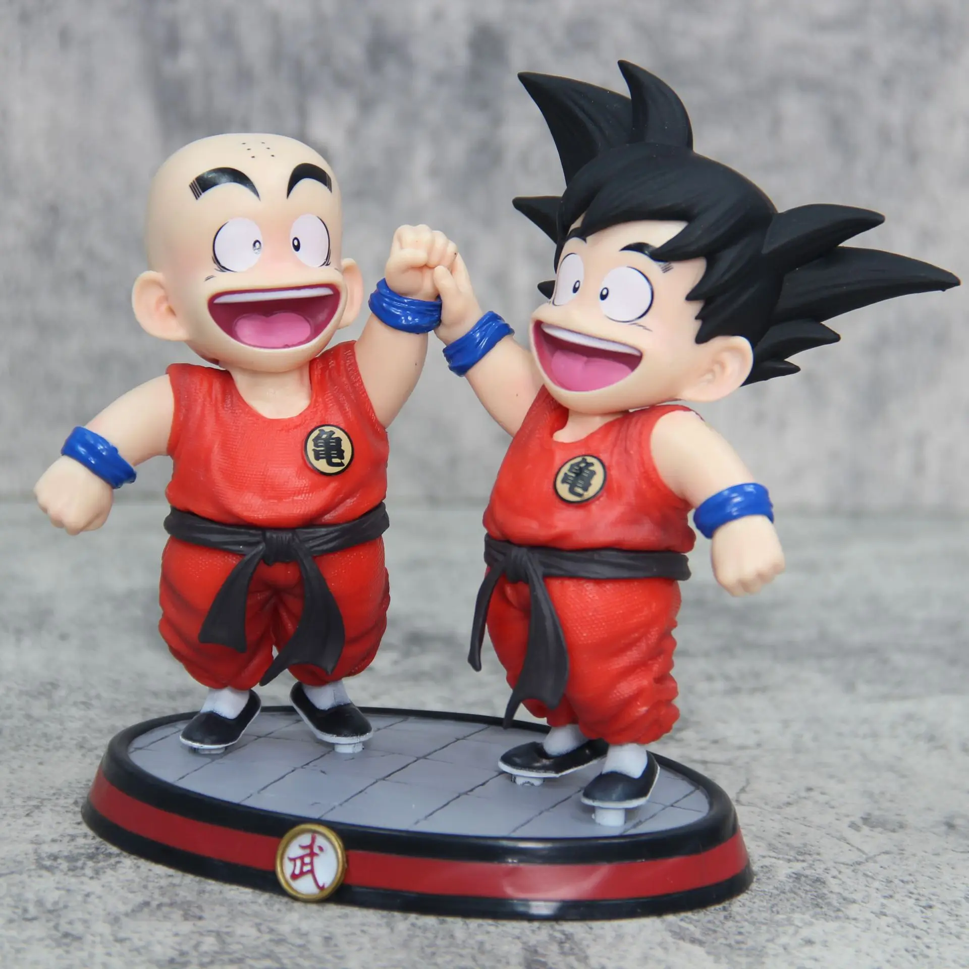 Goku & Krillin フィギュア BANDAI DRAGON BALL Z SON GOKOU & KRILLIN DX SET PLASTIC
