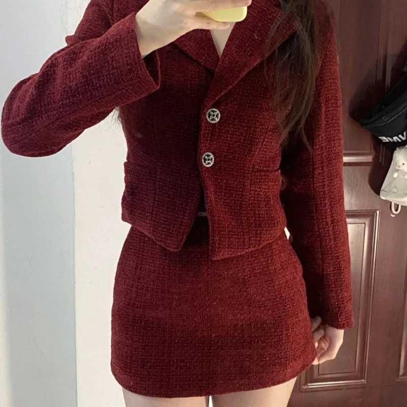 

Woman’s Winter French Waist Short Woolen Blazers Coat Skirt Suit Retro Solid Color Waist Woolen Coat Overskirt Two-piece Sets