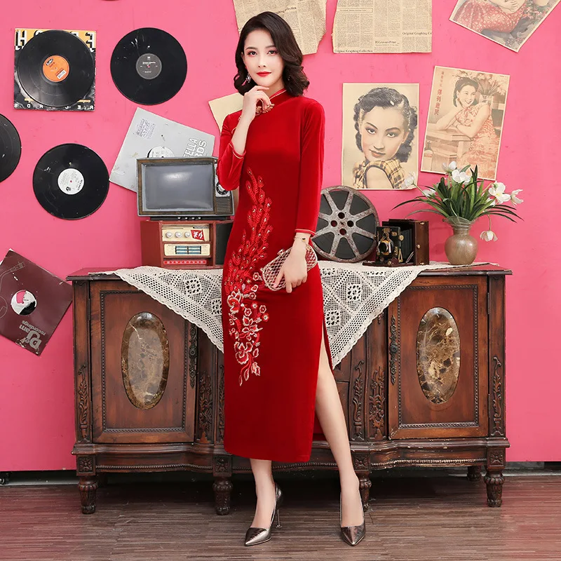 2023 Spring Velvet Mid-sleeve Embroidery Long Cheongsam Self-cultivation Fashion Temperament Chinese Style Qipao Dress for Women