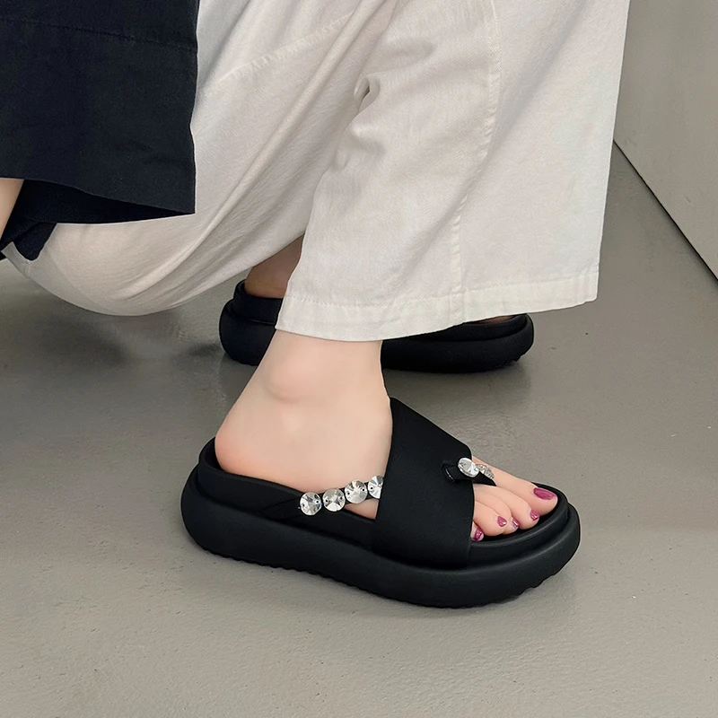 2024 Thick-soled Sandals Women's Shoes Summer New Rhinestone Clip-toe Flat Beach Slippers Wearable and Versatile Women's Sandals