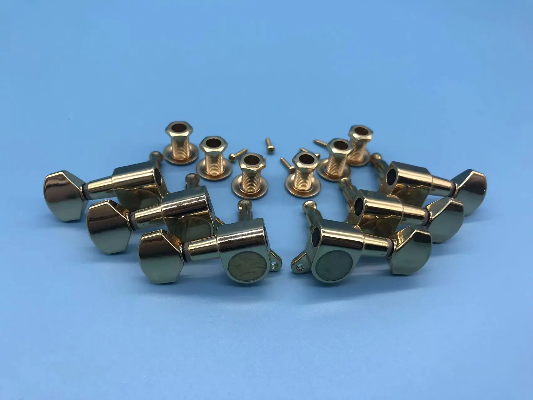 

Genuine set (3R+3L) Tuning head tuning (hole size: 10mm) Gold Made in Korea #N002