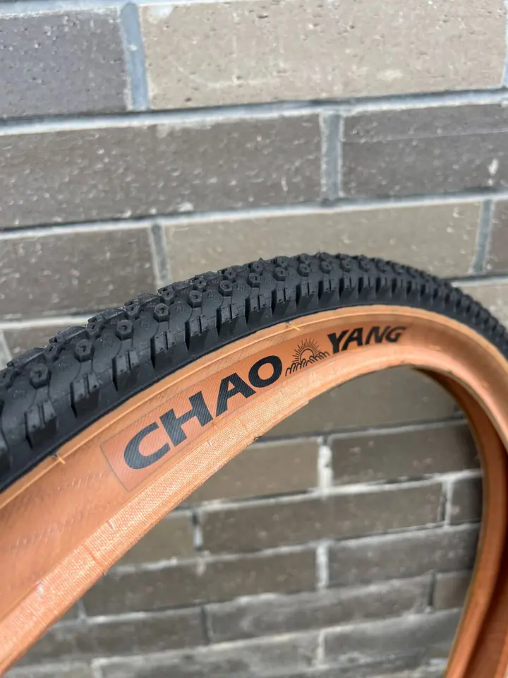 Chao Yang H-5224 Clincher Tire - 700x40C, Foldable, Puncture Resistant Gravel Tire