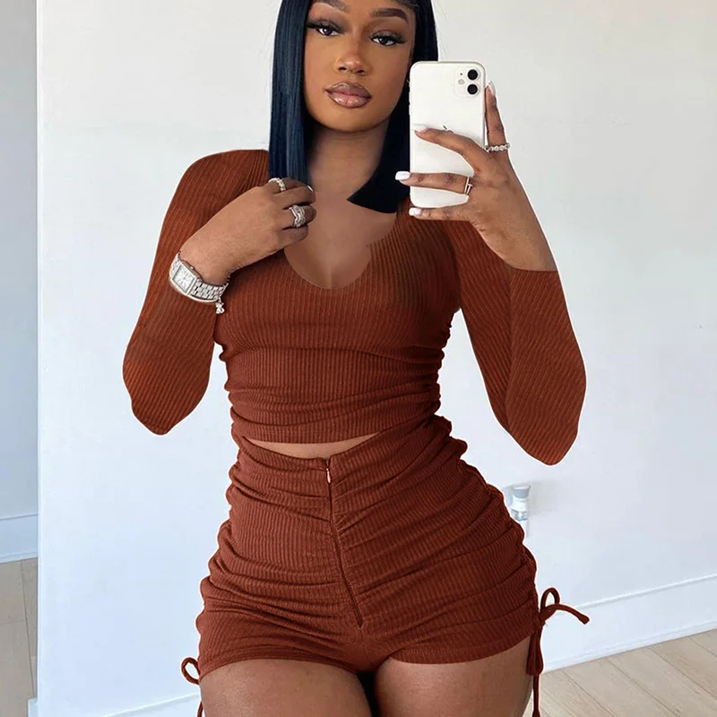 

Casual Shirring Ruched Two Piece Set for Women Fall Clothes Long Sleeve Crop Top and Zip Shorts Sets Streetwear Outfits 2022 Jog