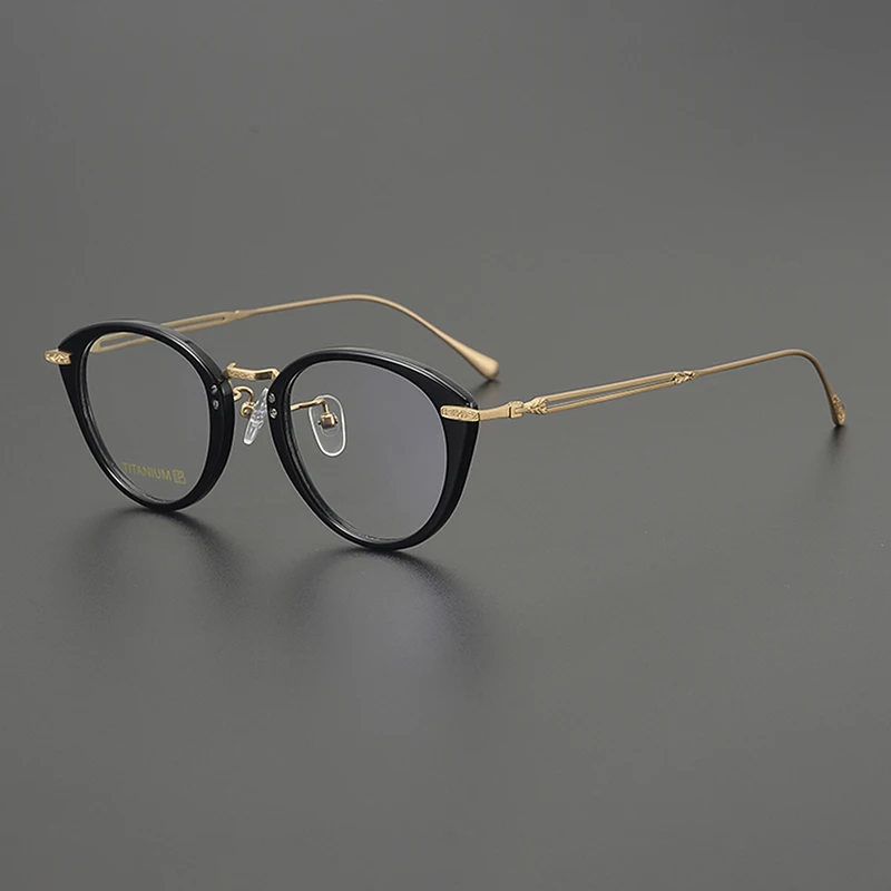 Nobler Eyeglasses Box Image