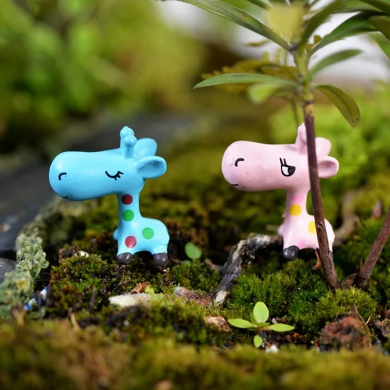 New 1/3Pcs Cartoon Cute Mini Resin Animal Giraffe Fairy Garden Ornament Miniature Bonsai Plants Pot Fairy DIY Doll(Color Random)