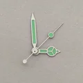 10White Green
