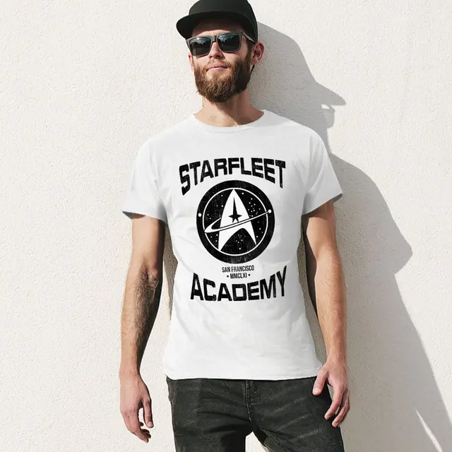 Crewneck Adult Discovery Starfleet Academy San Francisco Tees: Uma Exploração do Conforto, Estilo e Qualidade